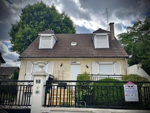 MS Couverture : Couvreur professionnel à Senlis, Paris 18e, MS Couverture