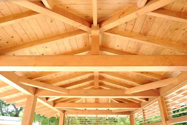 Pose de charpente fermette traditionnelle en bois massif, Paris 18e, MS Couverture